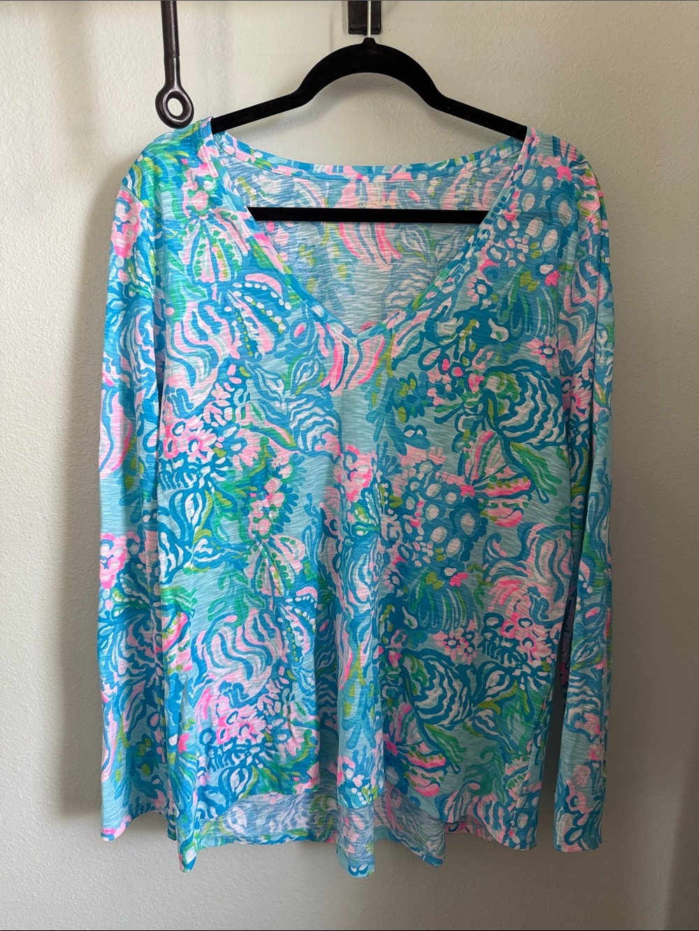 Lilly Pulitzer Blue, Pink & Green Floral V‑Neck Long Sleeve Top